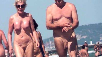 Nude Amateurs Beach Couples Walking On The Beach Compilation - drtuber.com